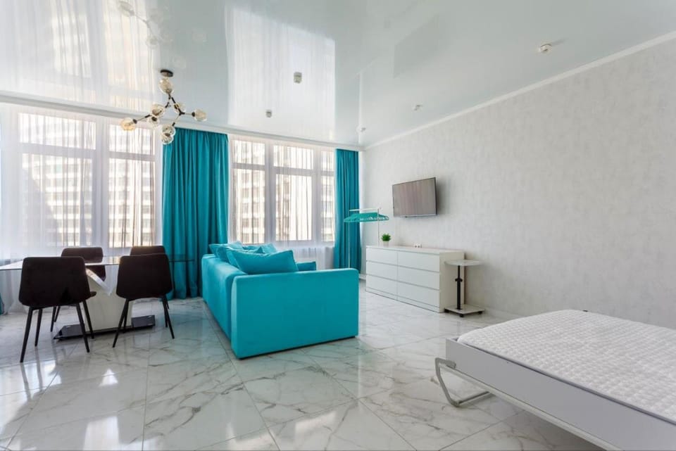 Bed, TV and multimedia, Photo of the whole room, Seating area