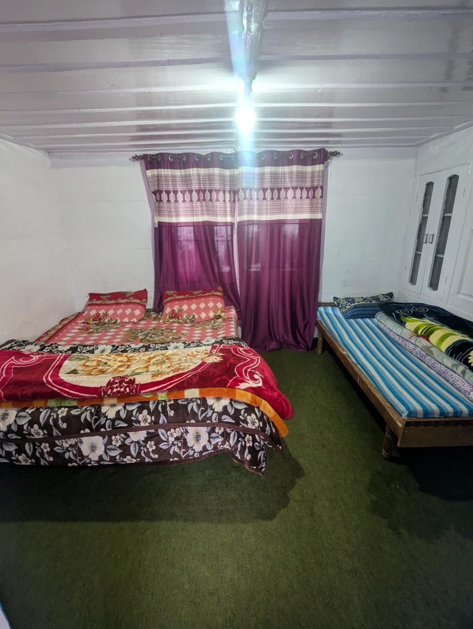 Raj guest House Bed and Breakfast in Uttarakhand