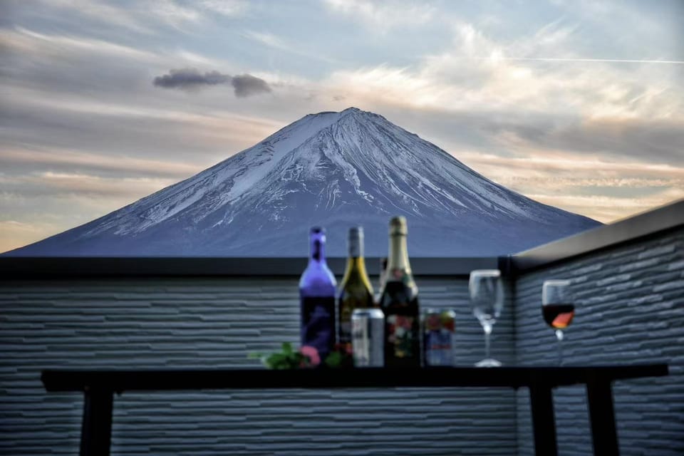 Balcony/Terrace, Mountain view