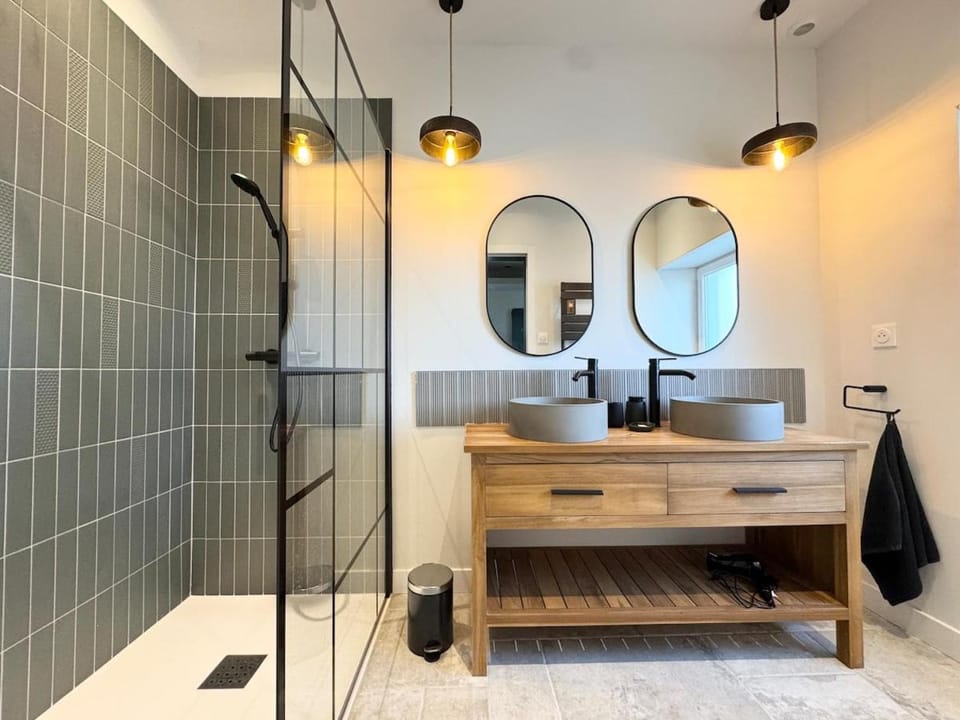 Superbe maison rénovée en plein coeur de Sainte Marine House in Combrit
