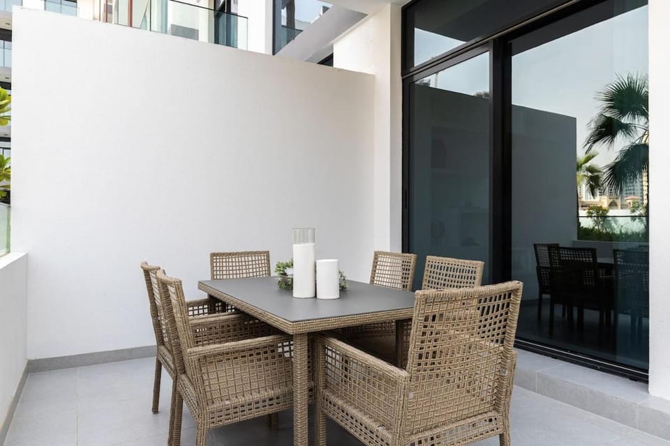 1BR with Huge Terrace & Pool Access Apartment in Dubai