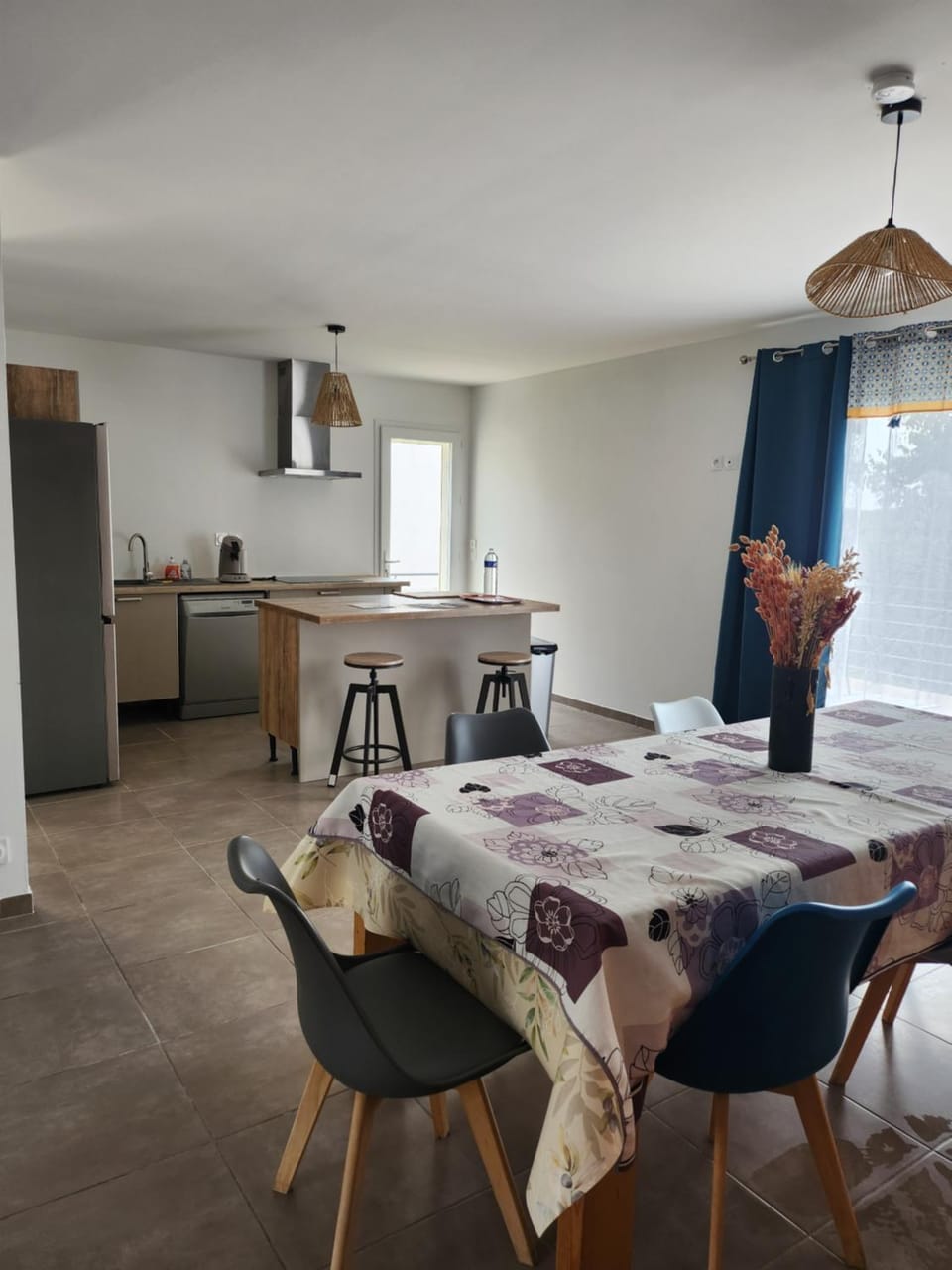 VILLA avec piscine clim jolie vue Camargue Villa in Provence-Alpes-Côte d'Azur