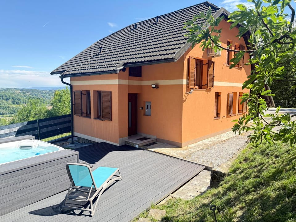 View (from property/room), Seating area, Landmark view