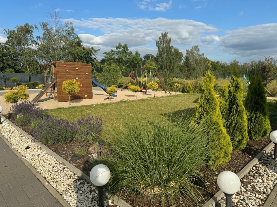 Lazurowy Azyl Borzygniew Campground/ 
RV Resort in Lower Silesian Voivodeship