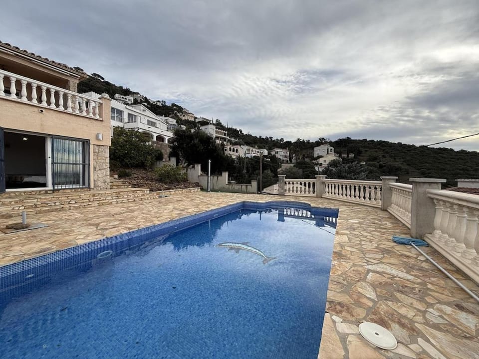 AwayDays - Mas Fumats 1 - Apartment with Pool Apartment in Alt Empordà
