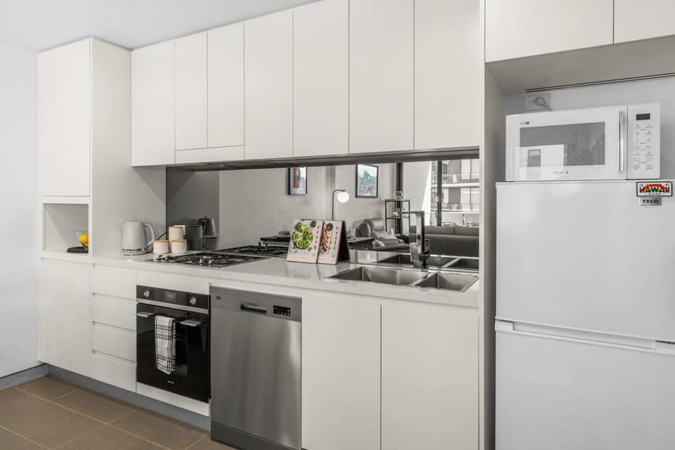 Kitchen or kitchenette, Other, stove