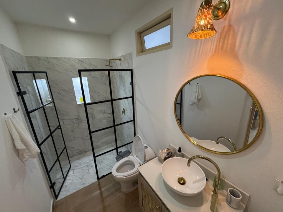 Shower, Bathroom, towels