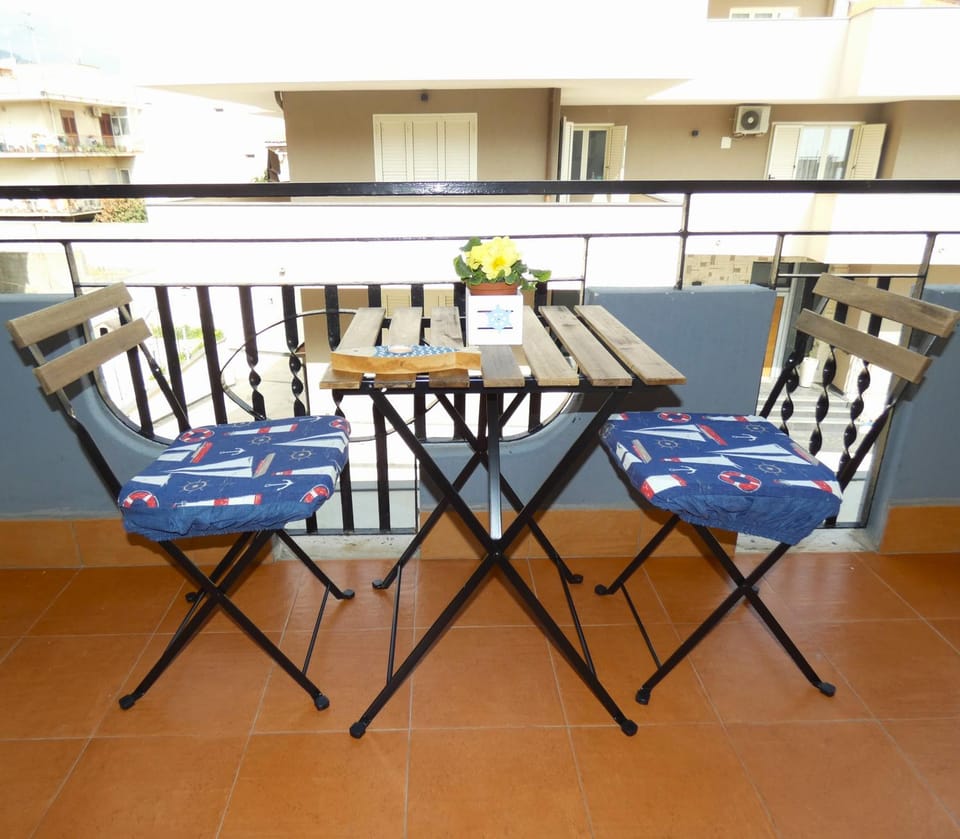 View (from property/room), Balcony/Terrace