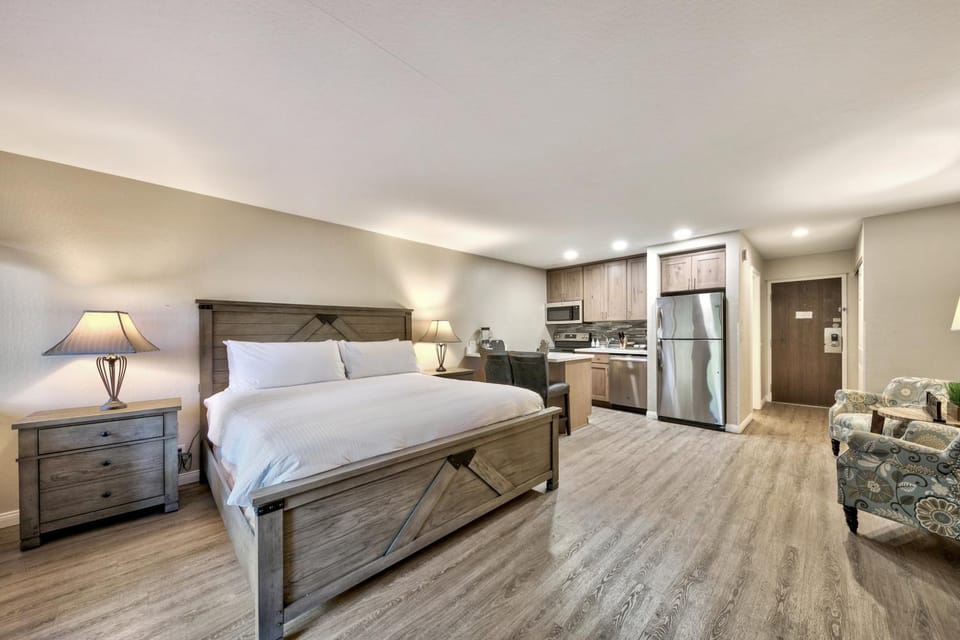 Lakeland Village #107 Laugh & Love Updated Studio Apartment in South Lake Tahoe