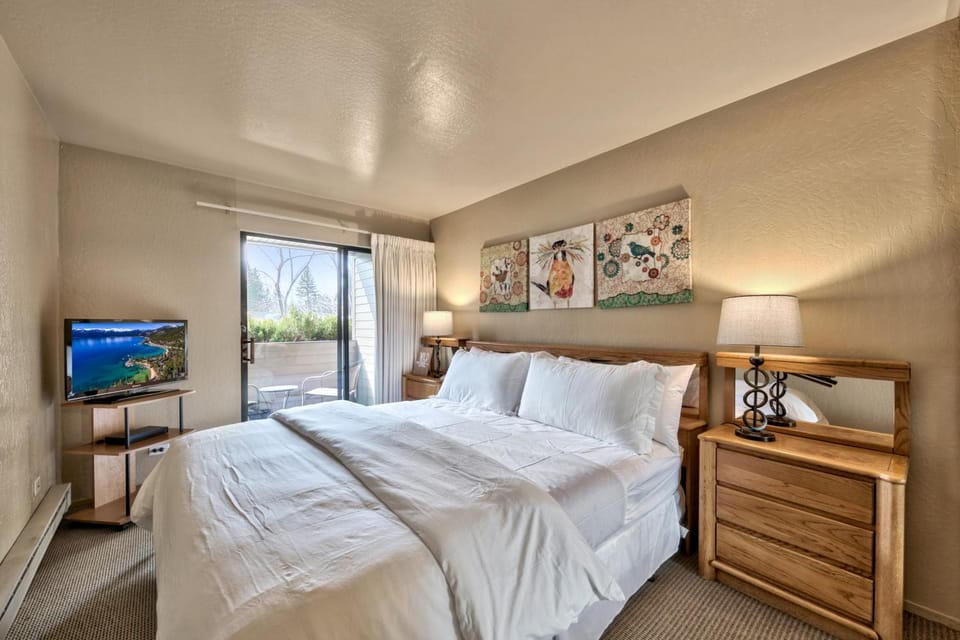 Walk to Lake 1BR Pool Hot Tub - Lakeland Village #104 Apartment in South Lake Tahoe