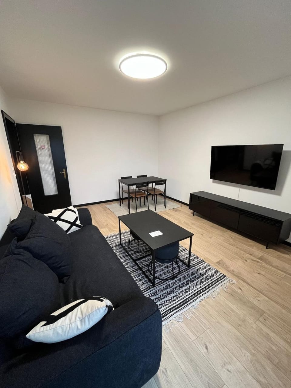 TV and multimedia, Living room