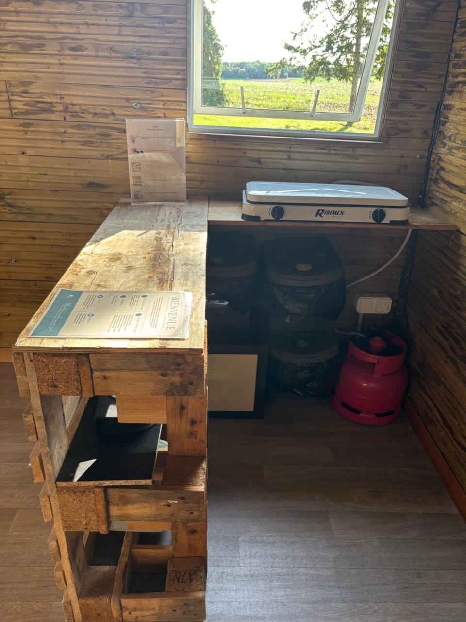 Property building, Breakfast
