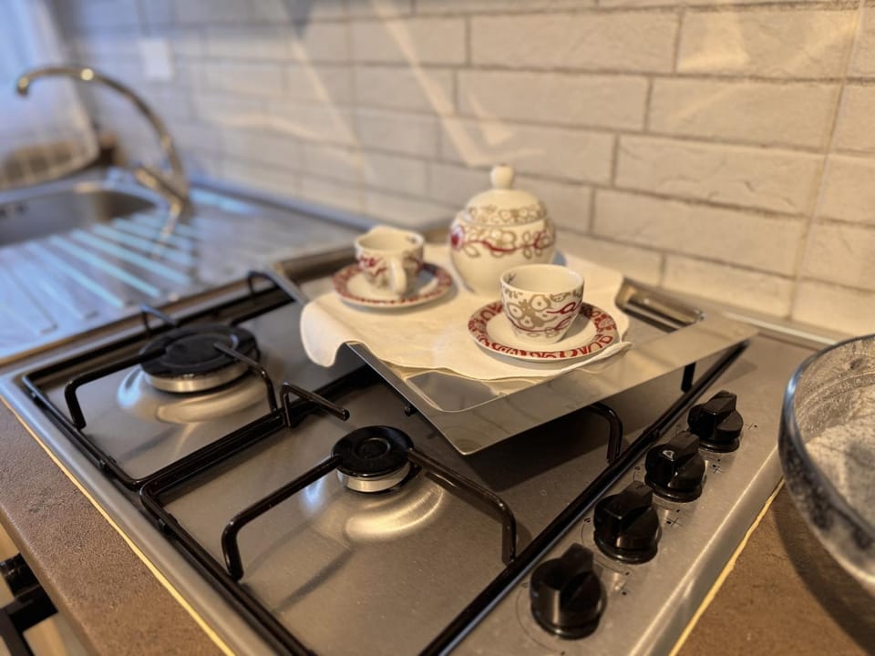 Coffee/tea facilities, Kitchen or kitchenette