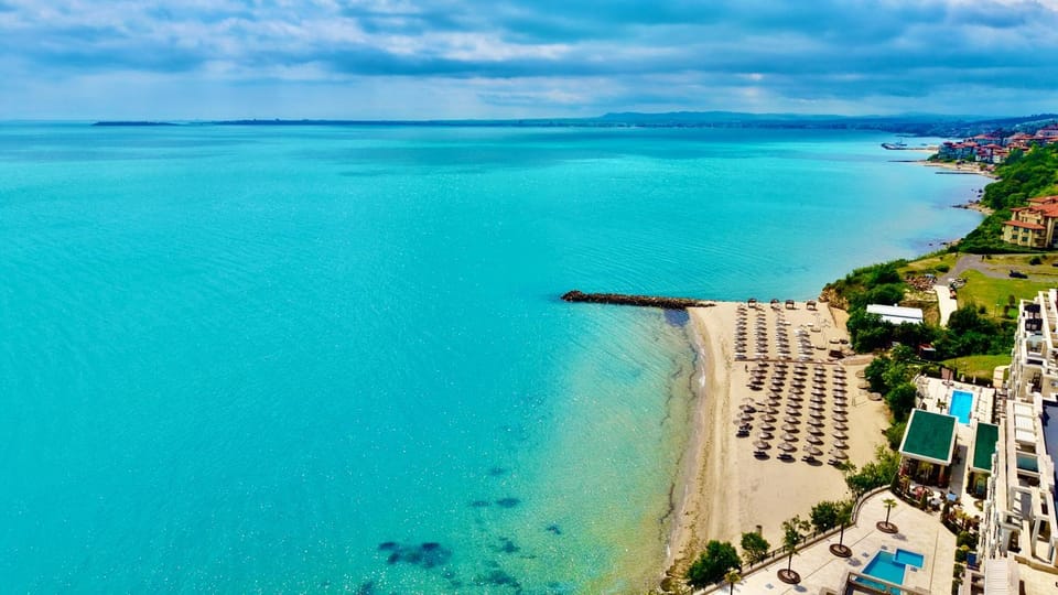 Nearby landmark, Day, Natural landscape, Beach, Pool view, Sea view, Swimming pool, sunbed
