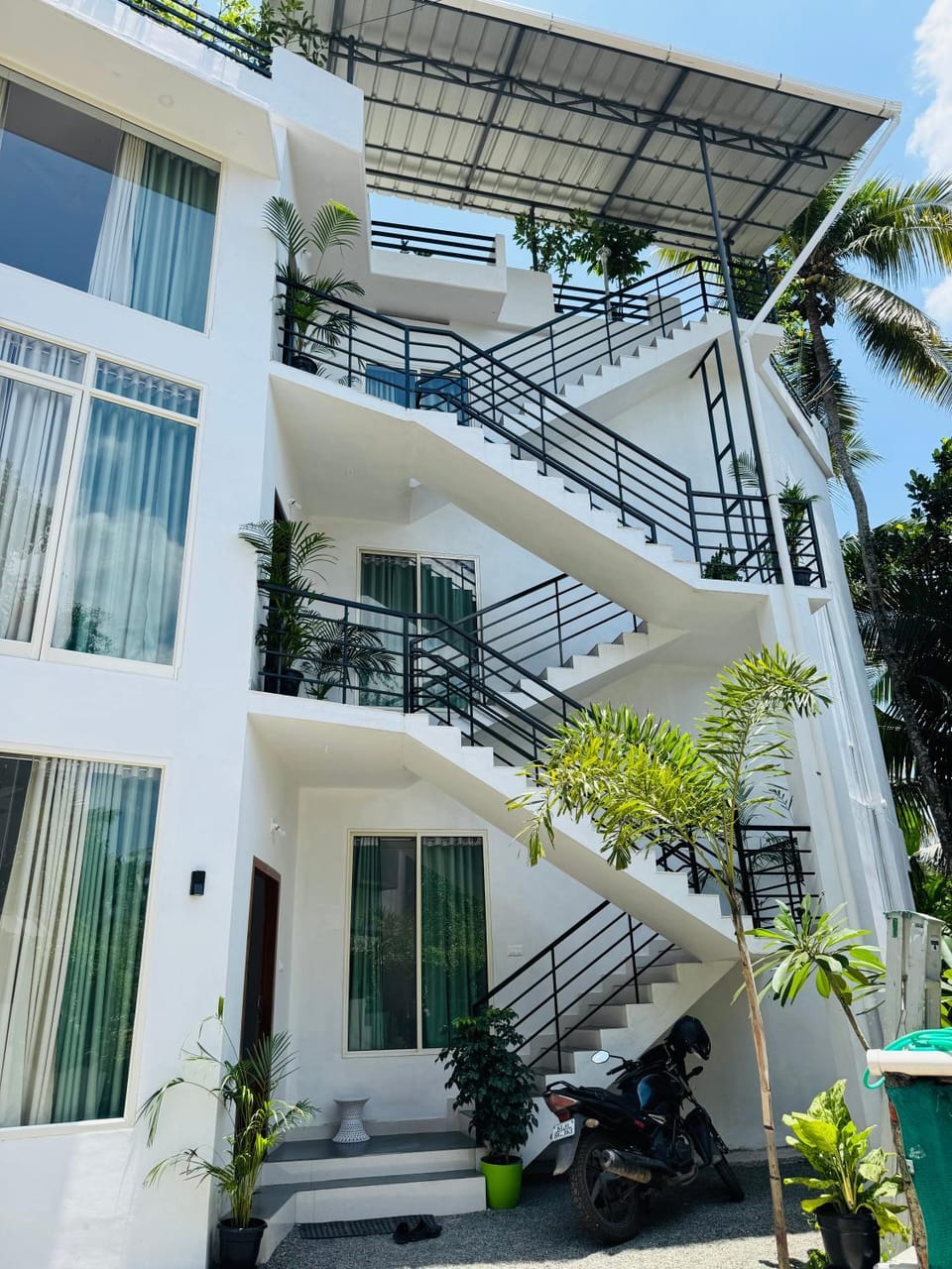 Property building, Garden view, Internal: Not applicable to any particular room