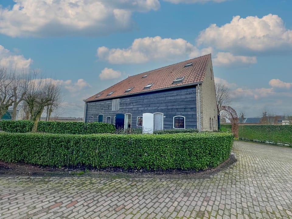 Property building, Summer