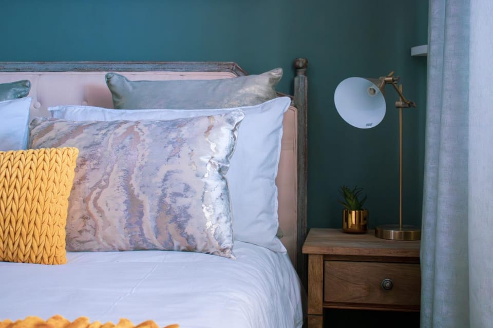 Bed, Decorative detail, Bedroom