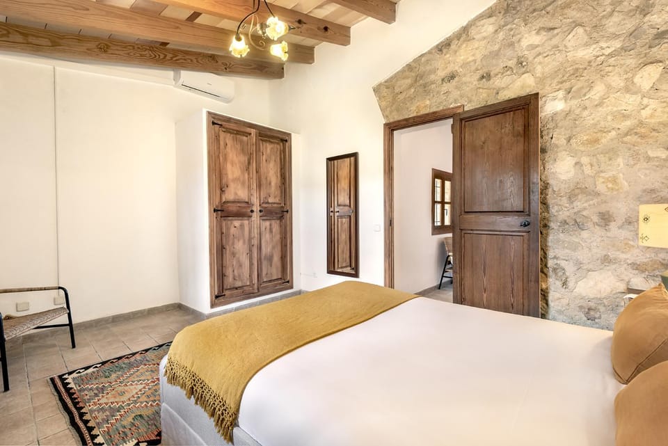 Auxella Petit Villa in Raiguer