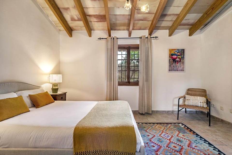 Auxella Petit Villa in Raiguer