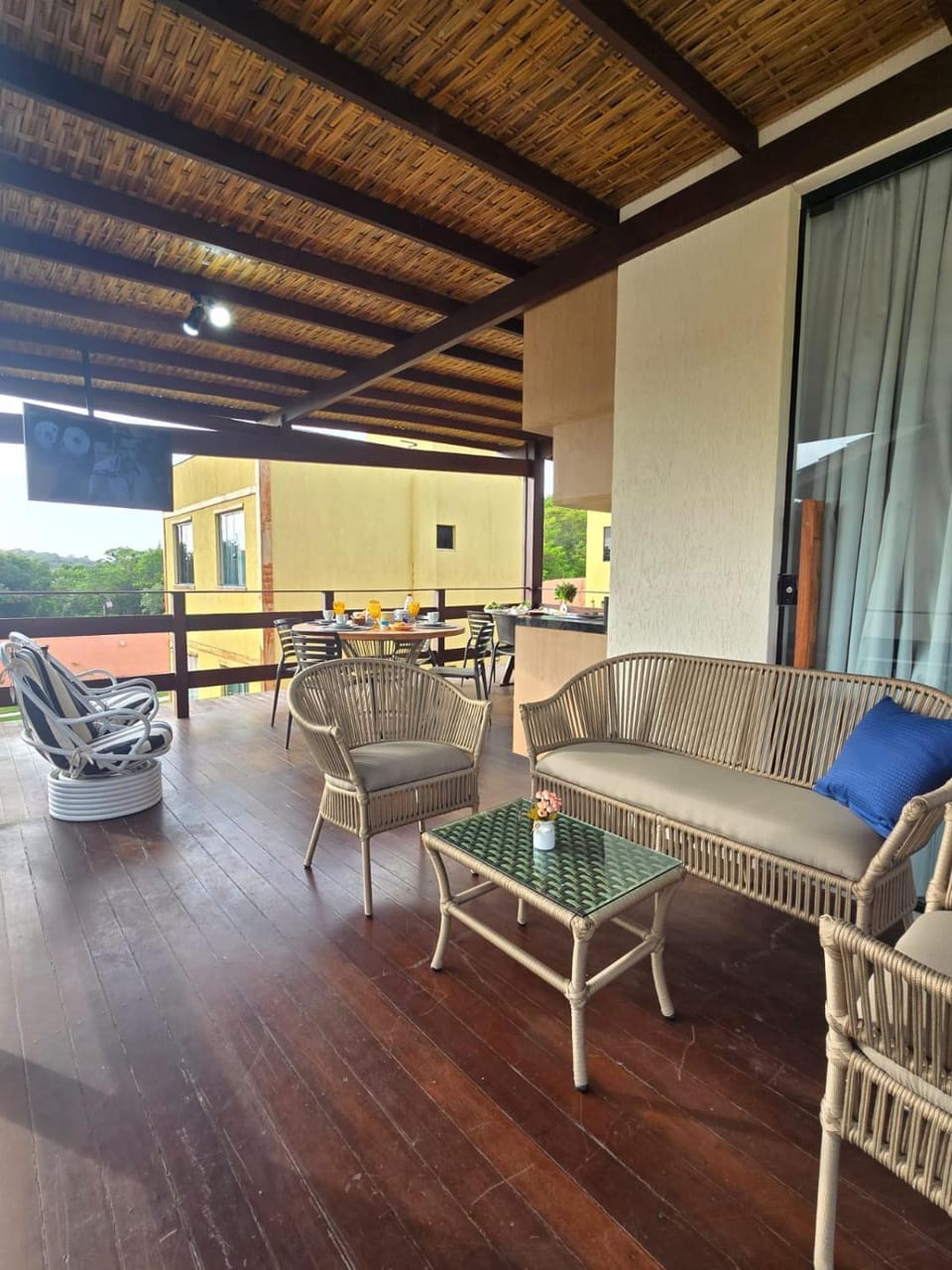 View (from property/room), Balcony/Terrace, Living room, Seating area, Dining area