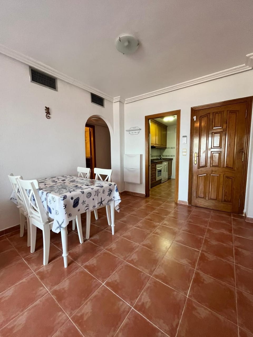 Living room, Seating area, Dining area, air conditioner