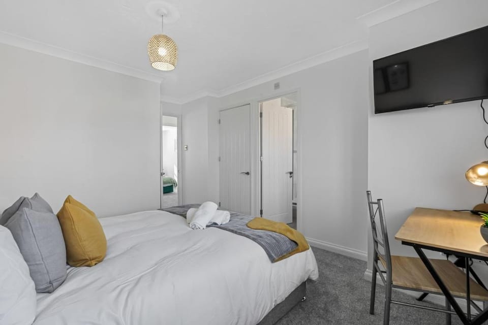 TV and multimedia, Bedroom