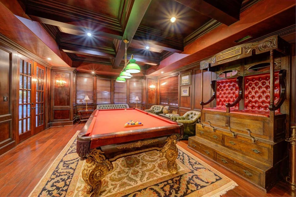 Luxury 9BR Atlanta Mansion with Pool Theater and Gathering Space House in Sandy Springs