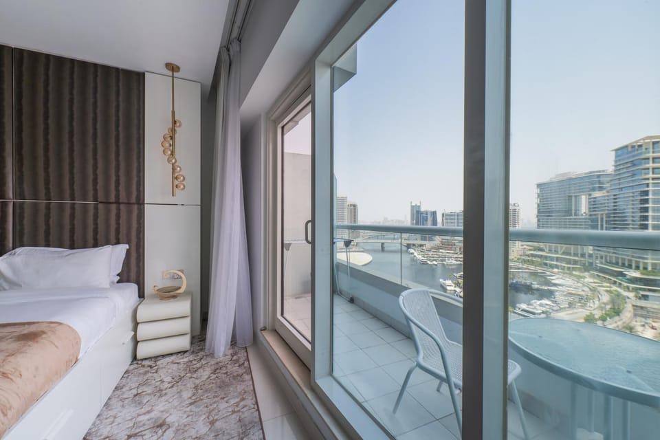 Bed, View (from property/room), Balcony/Terrace, Seating area, Bedroom