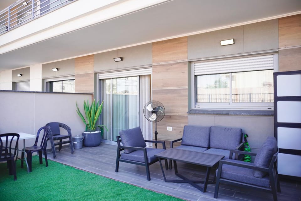 Patio, Day, View (from property/room), Balcony/Terrace, Living room, Seating area