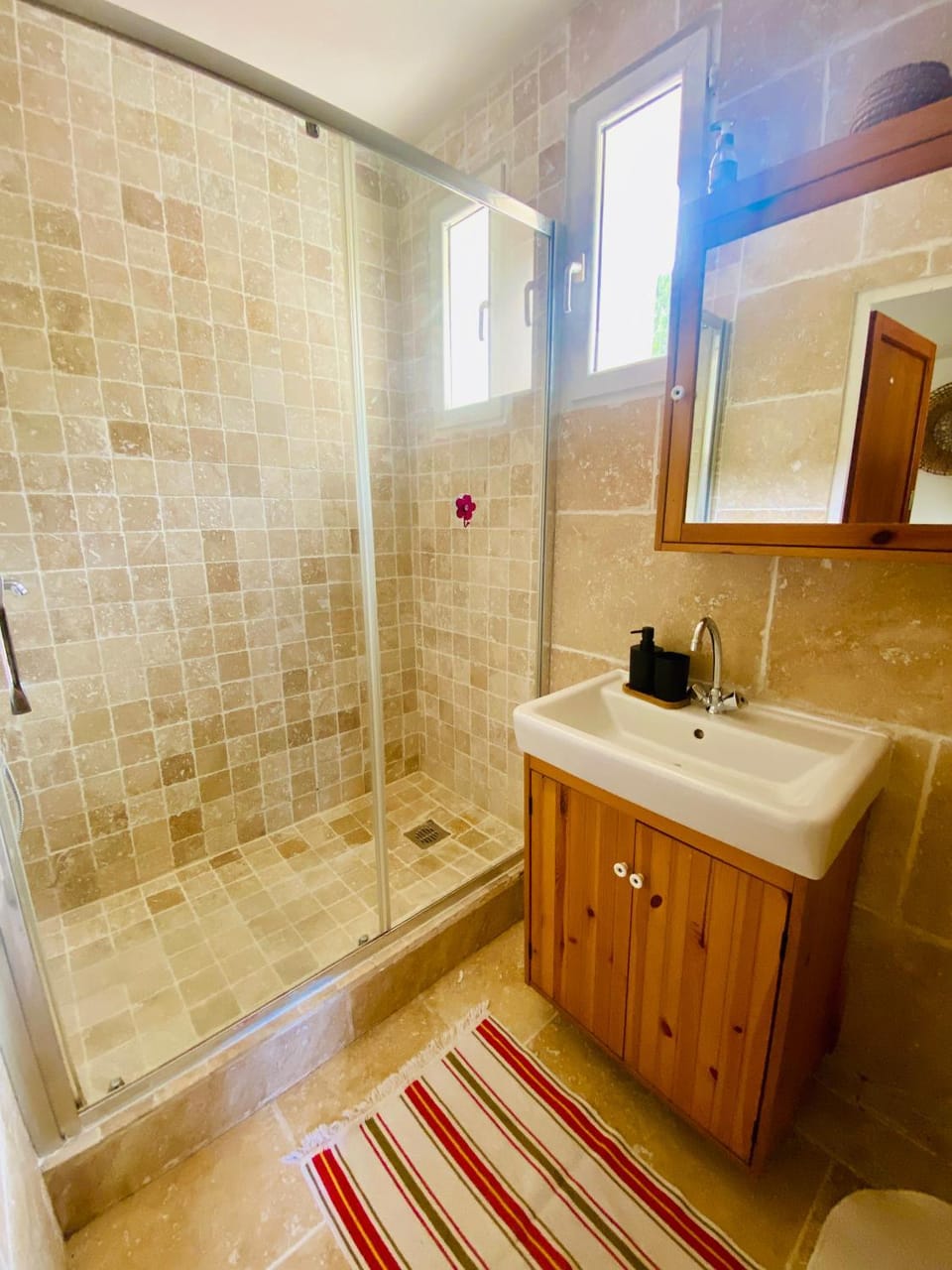 Studio Mas de Papé Verquieres Saint Rémy de Provence Apartment in Provence-Alpes-Côte d'Azur