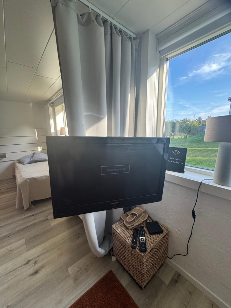 Nyrenoverad 2-rummare med gratis laddning för elbil Apartment in Västra Götaland County