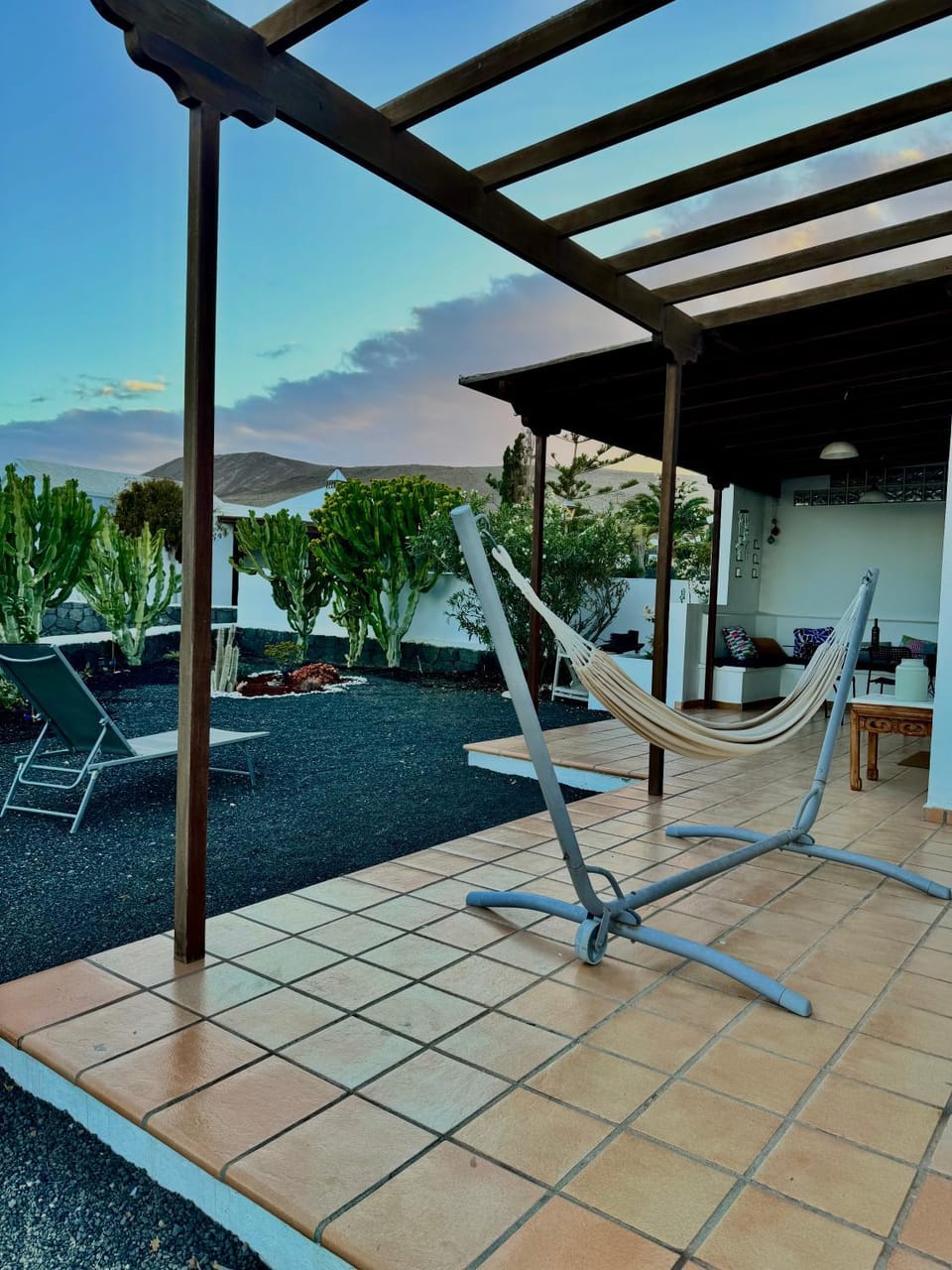 Patio, Day, Pool view, Swimming pool, sunbed