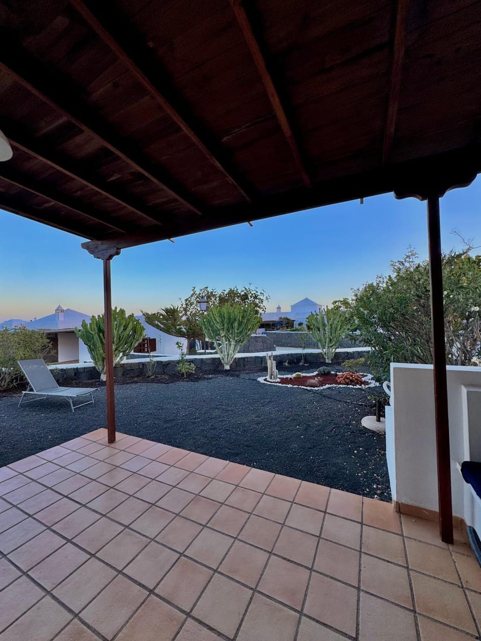 Off site, Garden