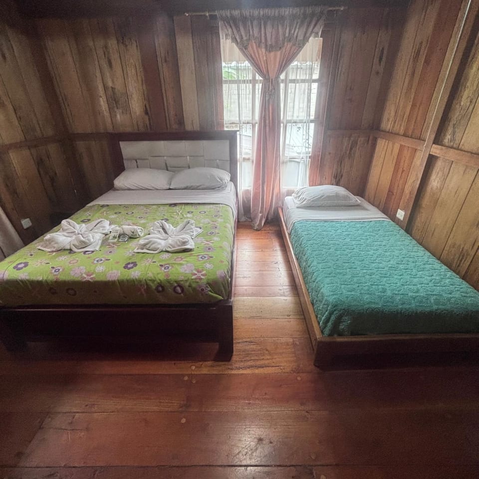 Hostal Vista Verde Bed and Breakfast in Pichincha