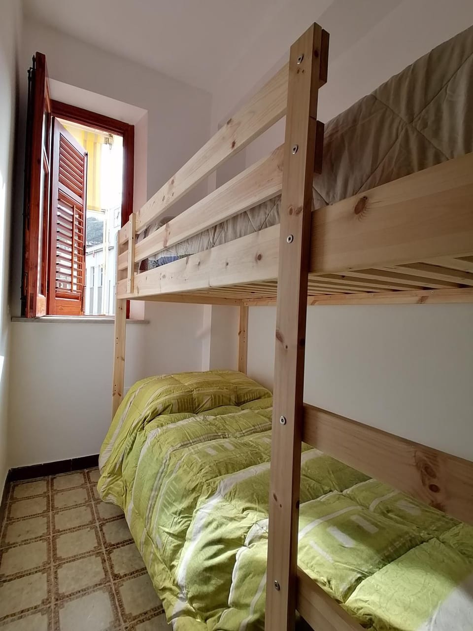 bunk bed