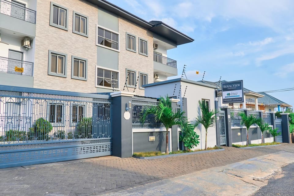 Property building, Street view