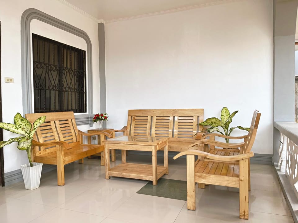 Ivory Bloom Transient House 4BR Puerto Princesa City, Palawan House in Puerto Princesa