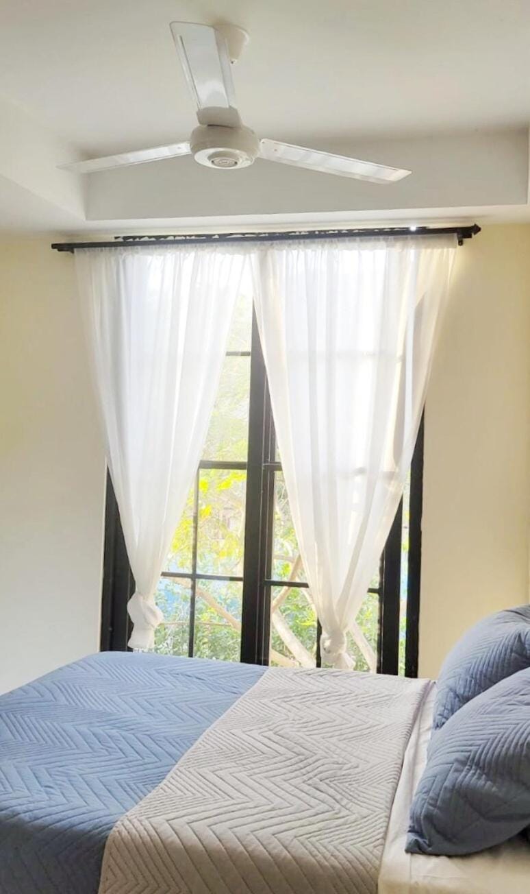 Room with private bathroom Apartment in Taganga