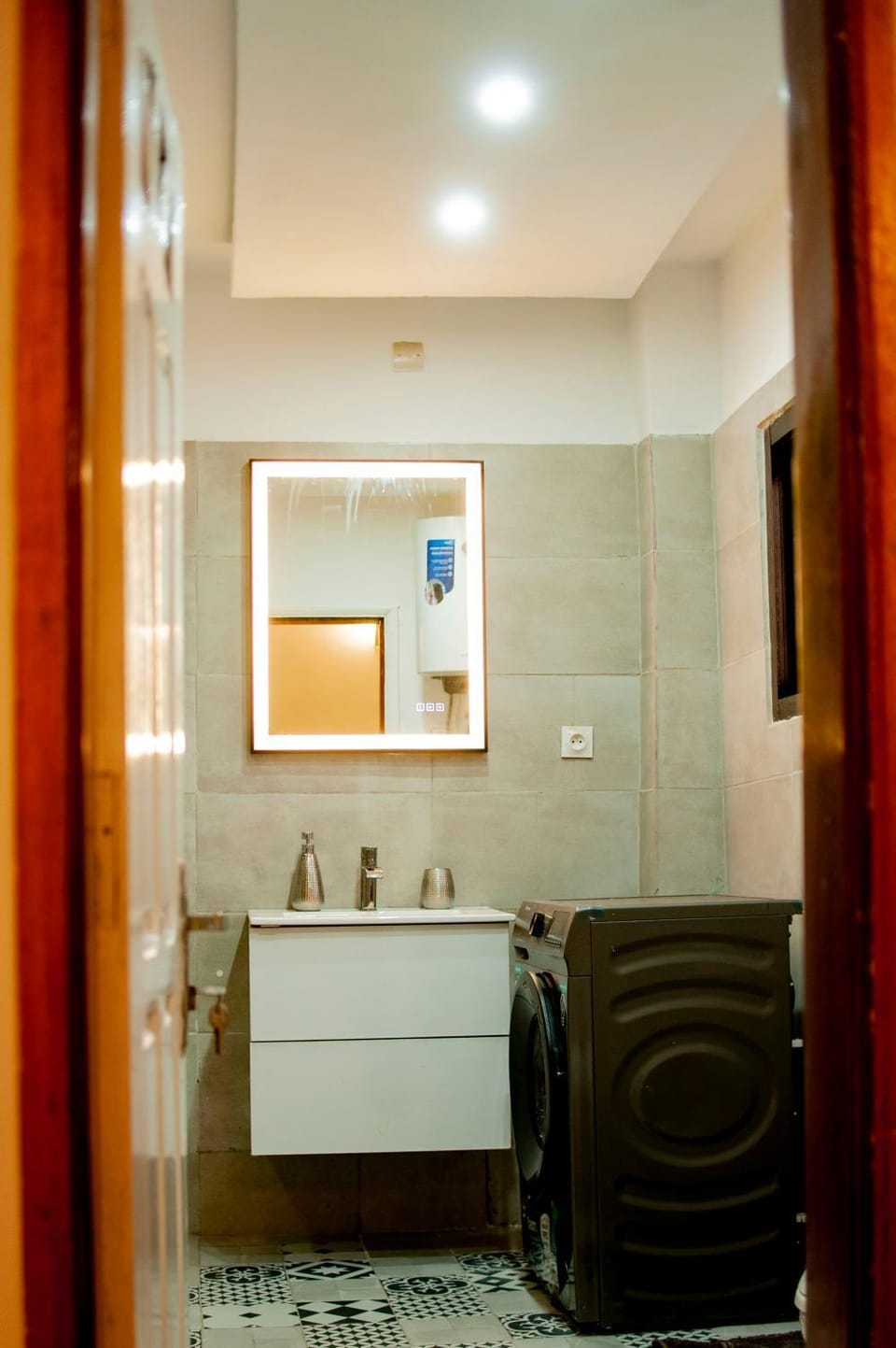 Shower, Bathroom, towels, washing machine, washing machine
