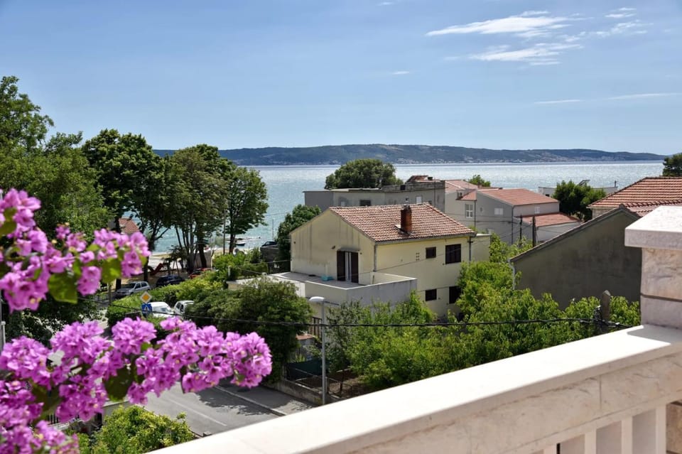 Property building, Nearby landmark, Spring, Day, Natural landscape, Sea view