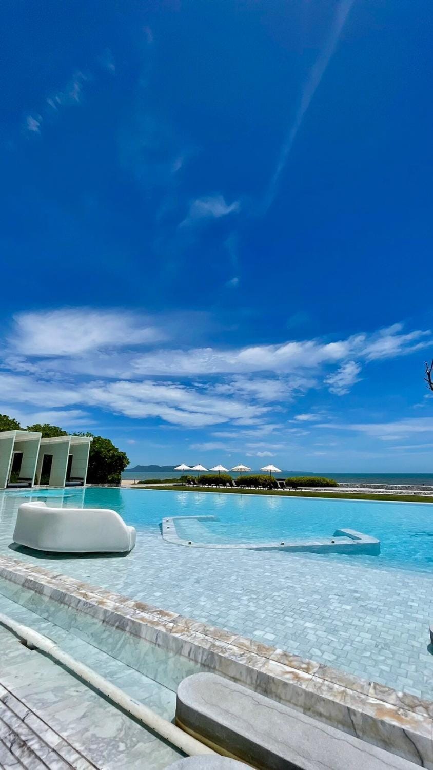 Luxury Seaview Condo Apartment in Pattaya City