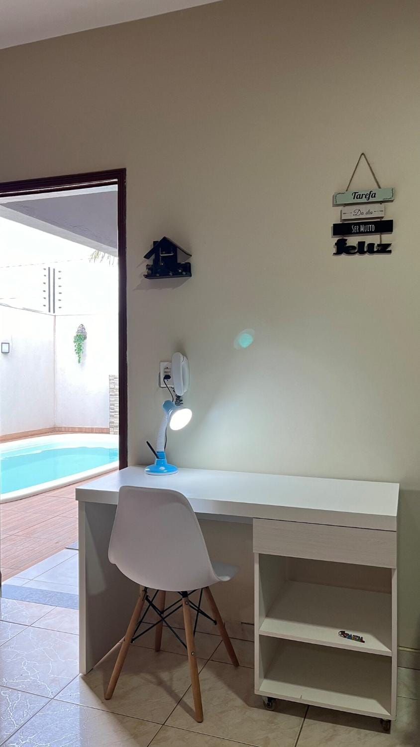 Casa com piscina bem localizada House in State of Goiás