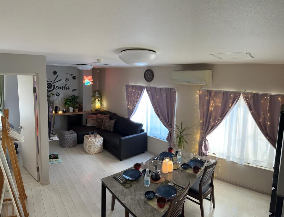 Living room, Dining area