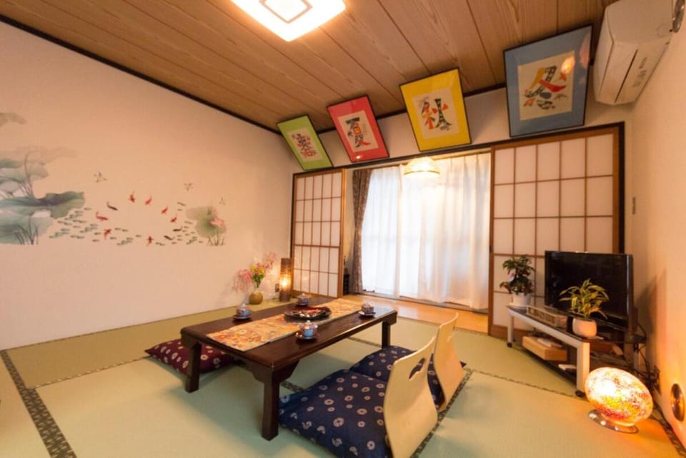 Zen Japanese room up to four Shinjuku 20 minutes Walmart DonDonDonki 7 minutes from station Free parking Quiet area at Tanashi Station Apartment in Japan