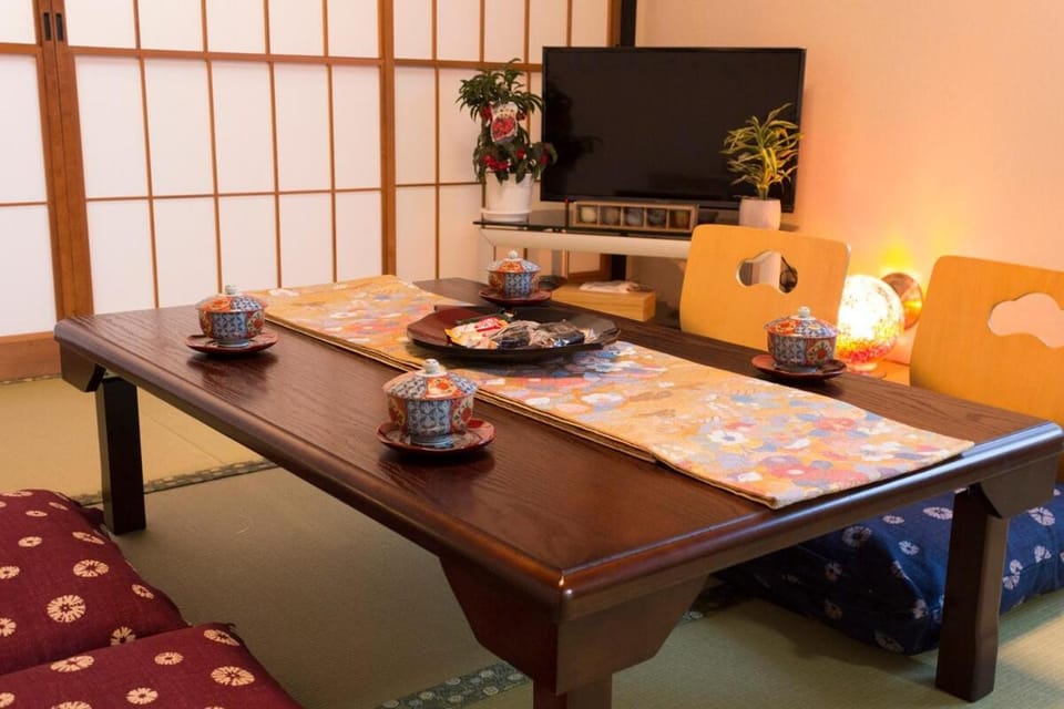 Zen Japanese room up to four Shinjuku 20 minutes Walmart DonDonDonki 7 minutes from station Free parking Quiet area at Tanashi Station Apartment in Japan