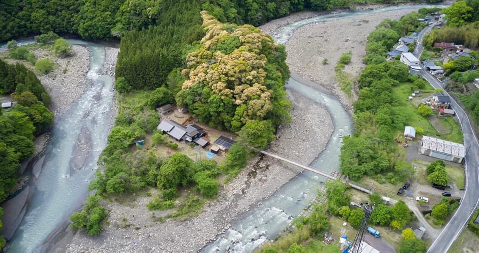 Day, Neighbourhood, Natural landscape, Street view