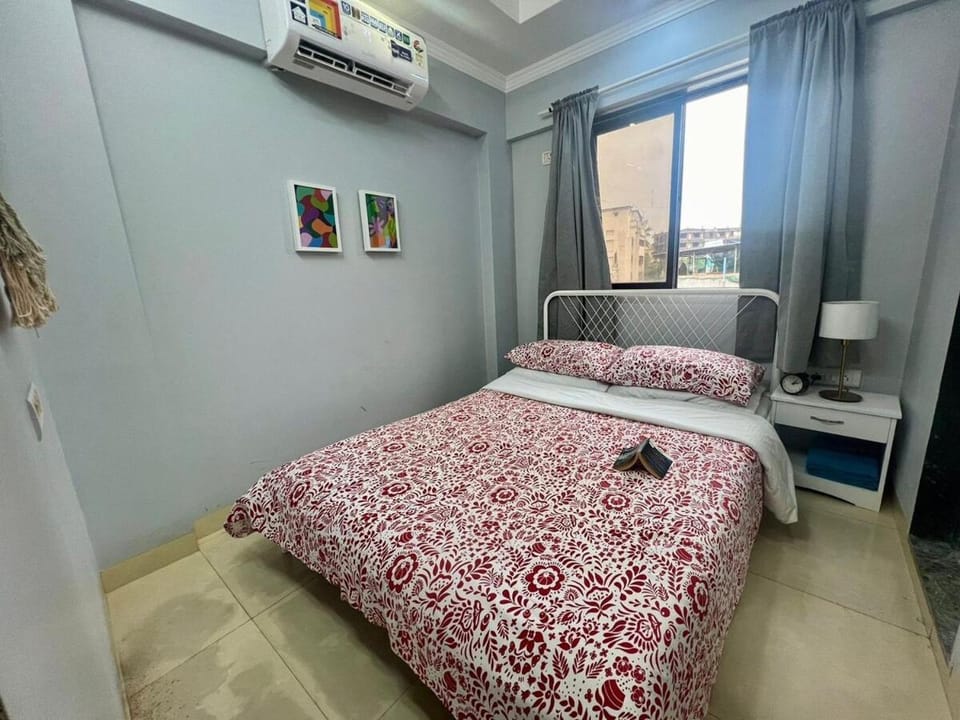 Hidden Gem with Pvt Terrace Bandra Apartment in Mumbai