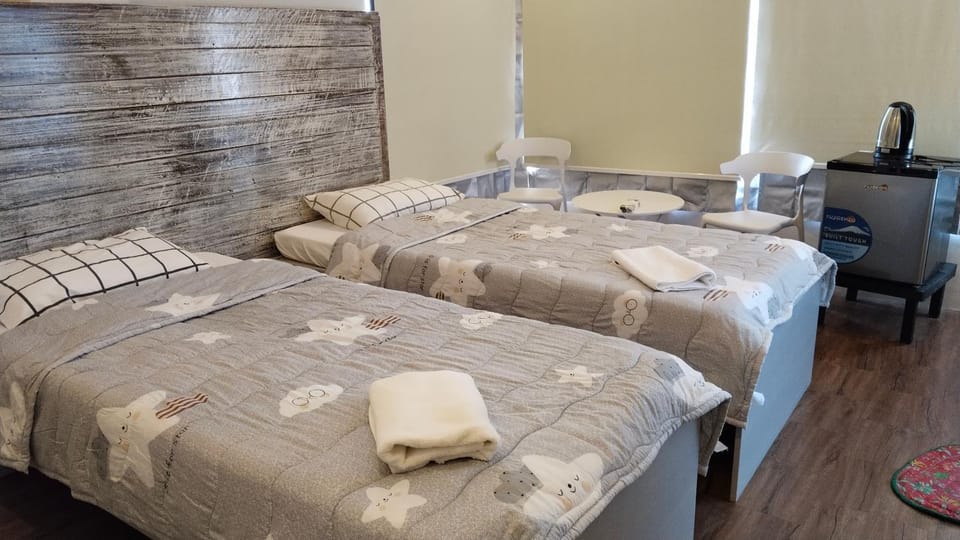 YES Guesthouse Bed and Breakfast in Angeles