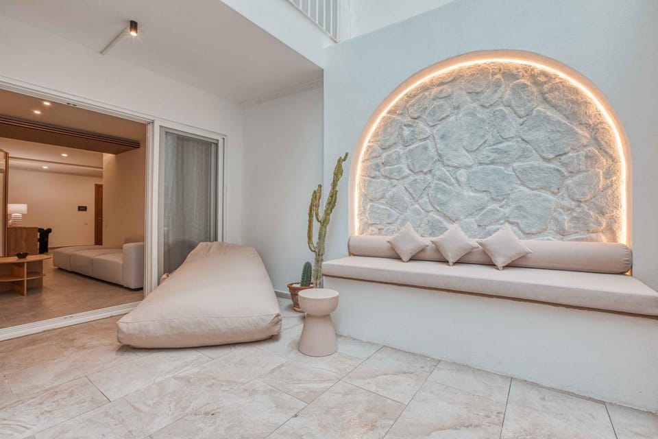Luxury Apartment in St Pauls Bay w pool by Homely Apartment in Saint Paul's Bay