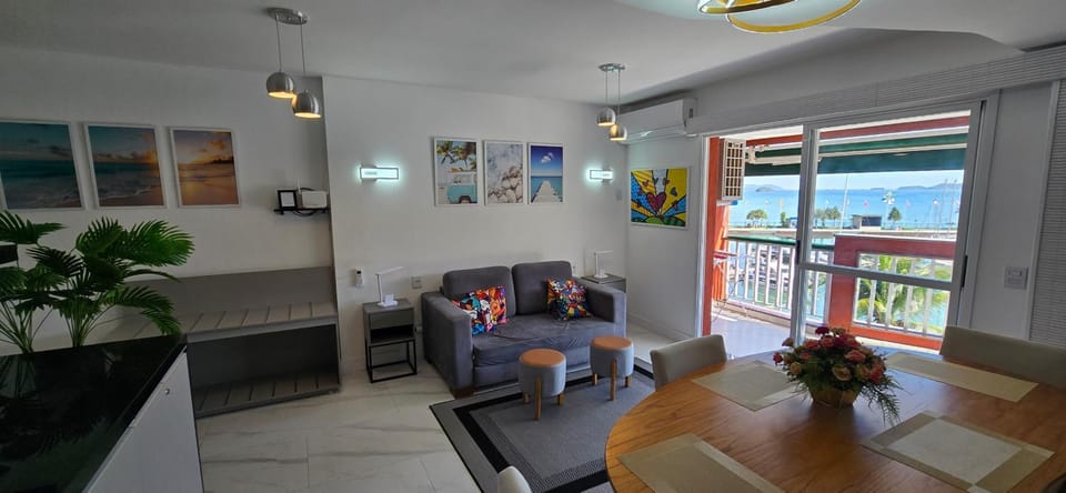 SUPER FLAT 180 graus em Angra dos Reis , Frente Mar na Marina Piratas com estacionamento Apartment in Angra dos Reis